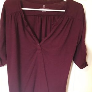 V neck short sleeved top